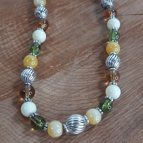 Napier Silver Tone, Glass and‎ Stone Bead Necklace Green Brown White - Picture 3 of 8